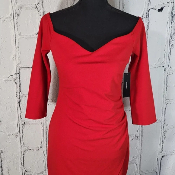 LULUS Dress Womens Medium Baby Be Mine Red Off Shoulder Bodycon Mini Cocktail - Picture 2 of 14